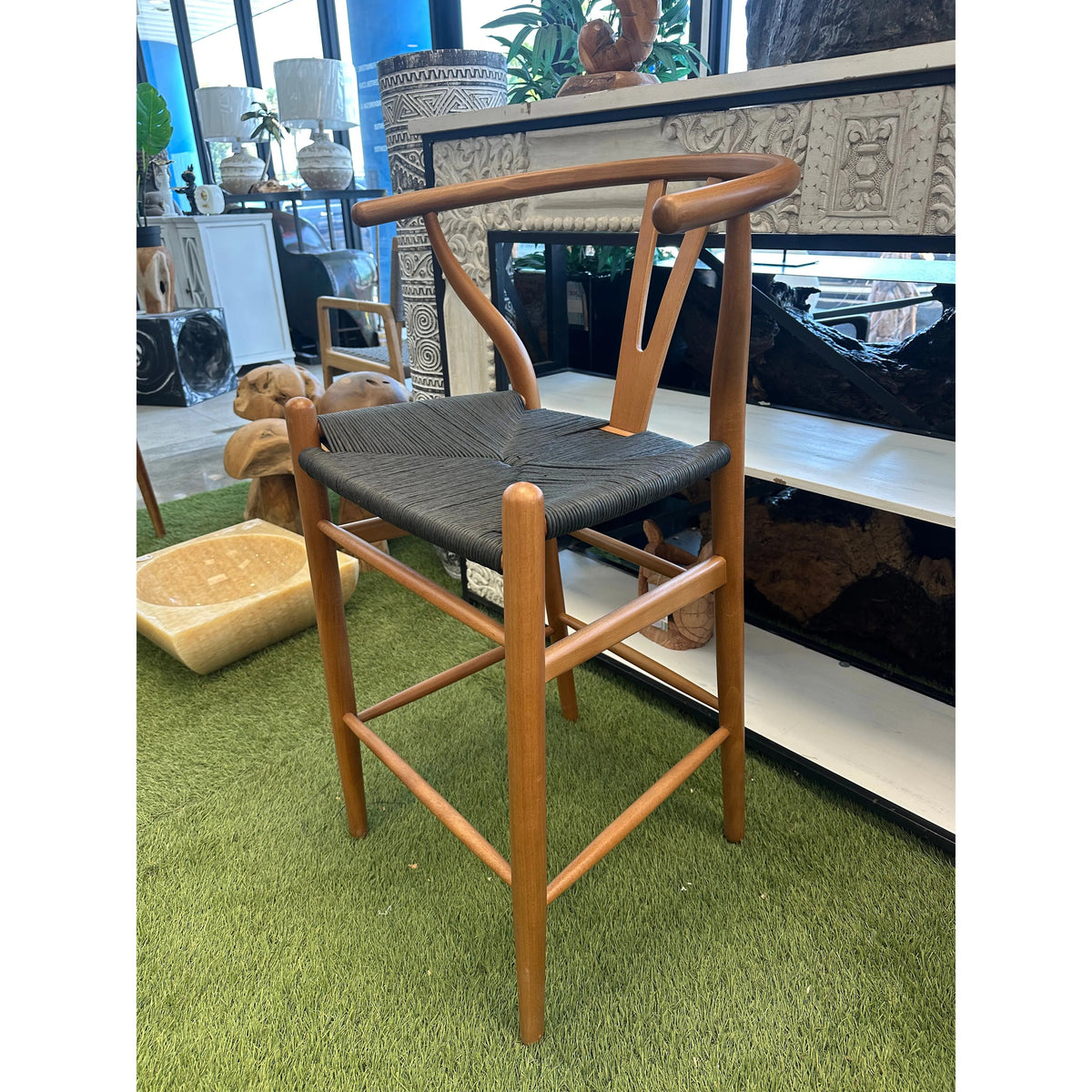 Wishbone Island Counter Stool
